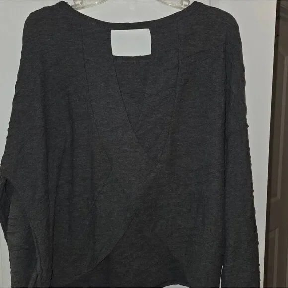 Gilli Textured Gray Sweater Blouse with Unique Back Cutout Design - Picture 8 of 9